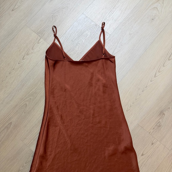 Aritzia Wilfred Only Slip Satin Dress - Picture 7 of 9